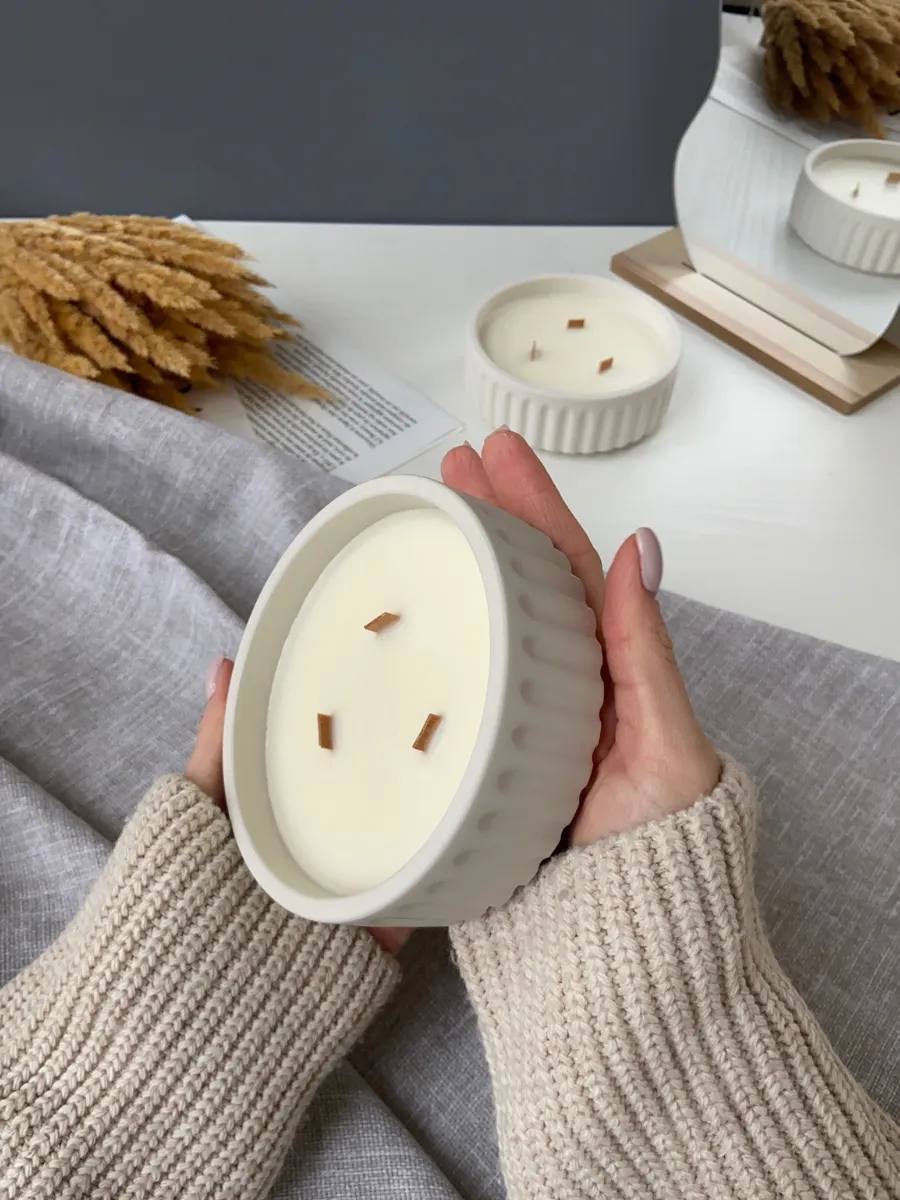 Handmade Scented Candle — Vanilla Clouds (Vanilla & Tonka Bean)
