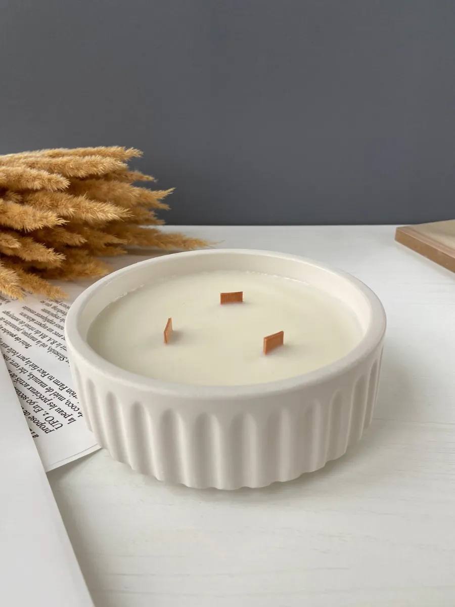 Handmade Scented Candle — Vanilla Clouds (Vanilla & Tonka Bean)