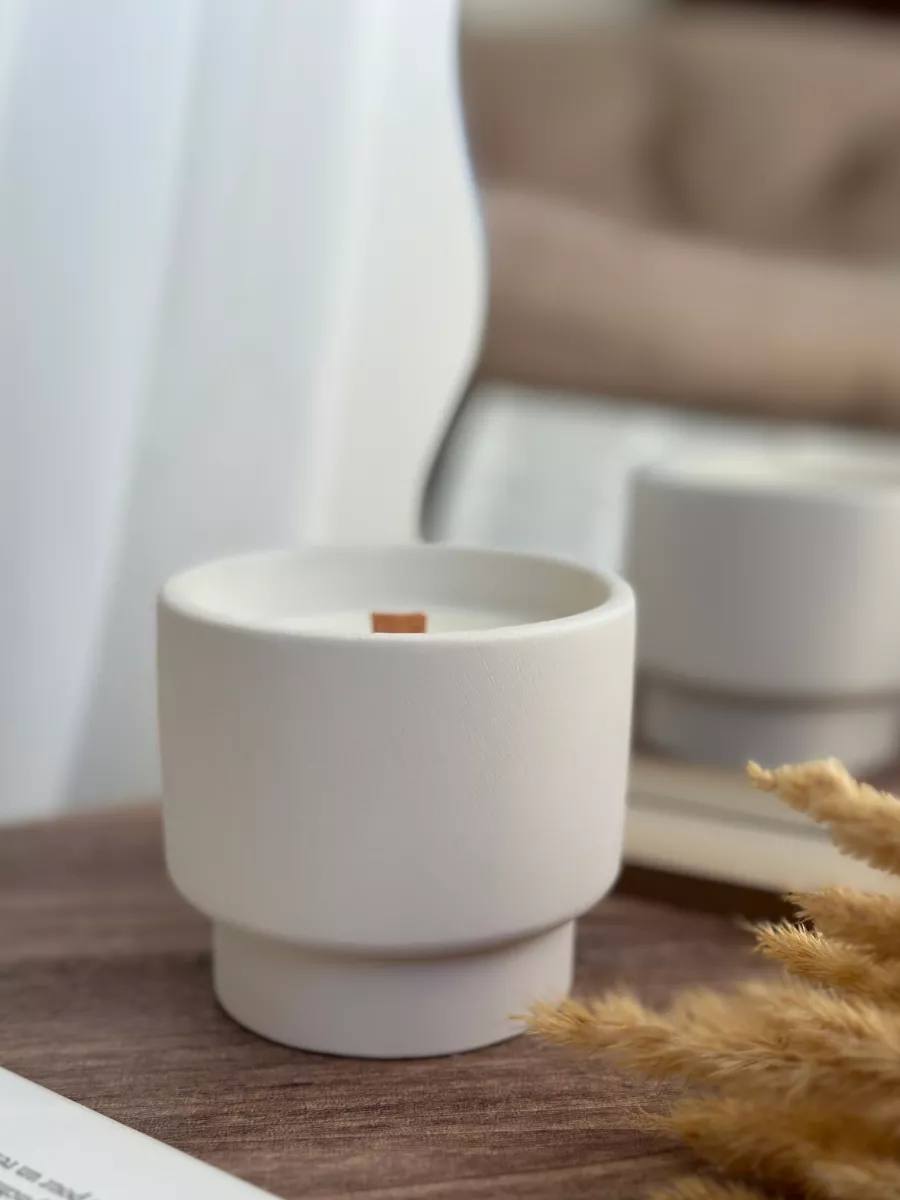 Handmade Scented Candle — Cozy Hearth (Firewood, Clove & Cinnamon)