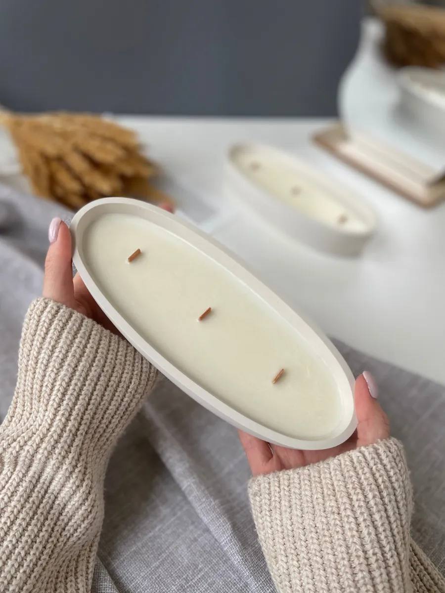 Handmade Scented Candle — Amber & Musk Glow (Amber, Musk & Sandalwood)