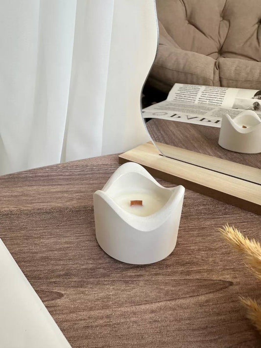 Handmade Scented Candle — Spiced Chai Comfort (Black Tea, Cardamom & Vanilla)